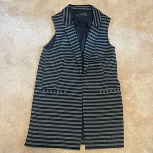 The Limited | Sleeveless Blazer | Medium